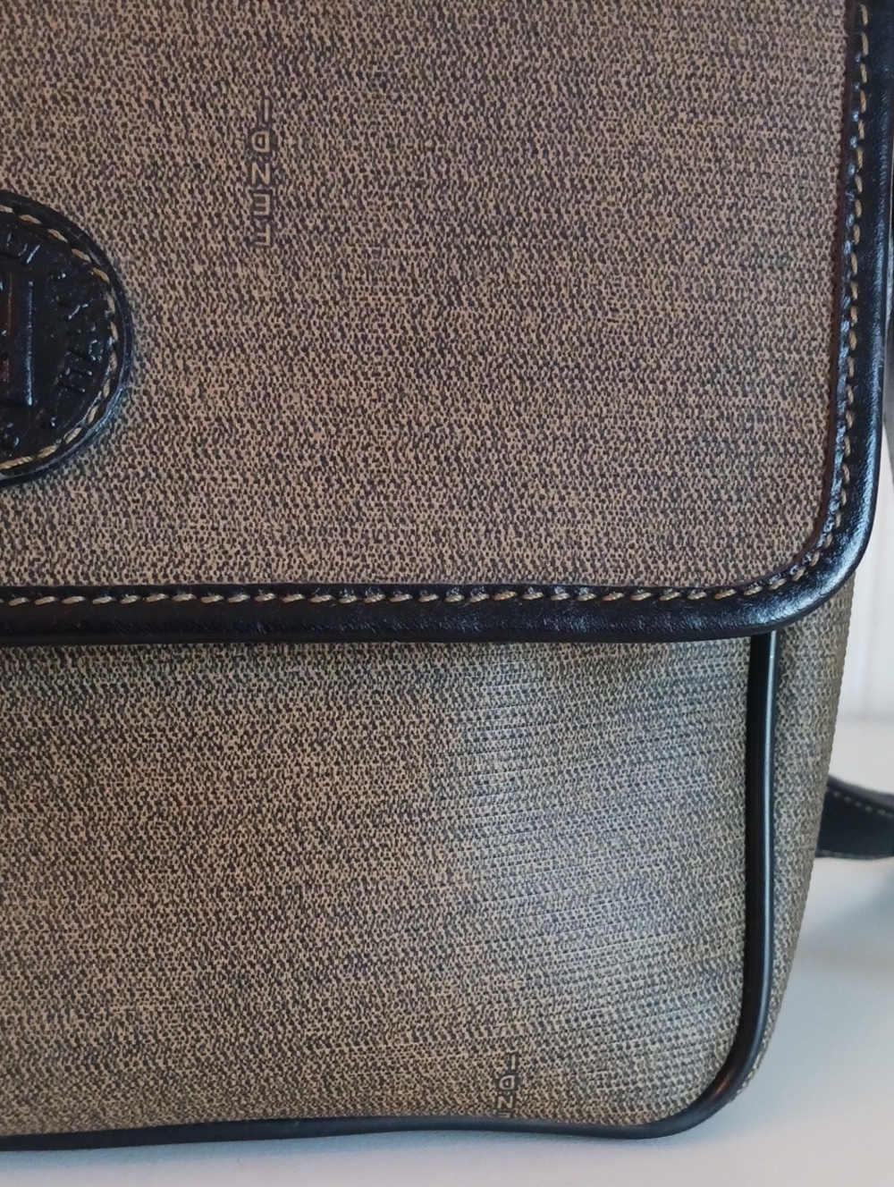 FENDI - Picture 6 of 10